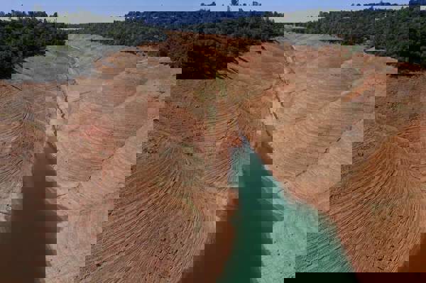 Bang đông dân nhất nước Mỹ tuyên bố tình trạng hạn hán khẩn cấp toàn bang